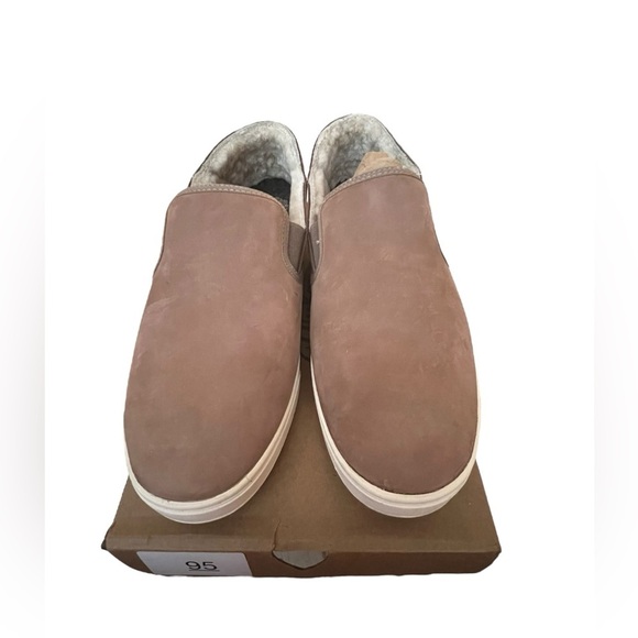 NWT OluKai Women’s Pehuea Heu Taupe Grey Slip On Shoes in size 11 - Picture 4 of 9